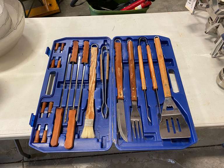 Barbeque Utensils in Case Gavel Roads Online Auctions