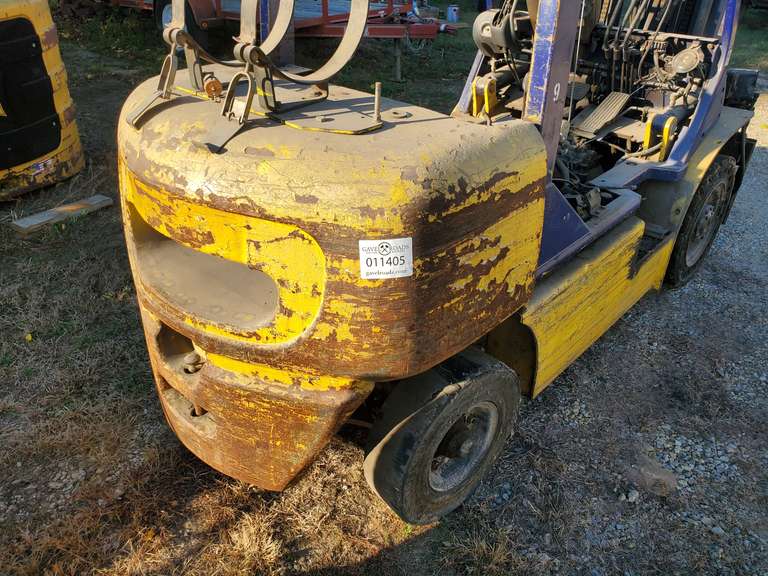 Komatsu Model FG25T12 Forklift Gavel Roads Online Auctions
