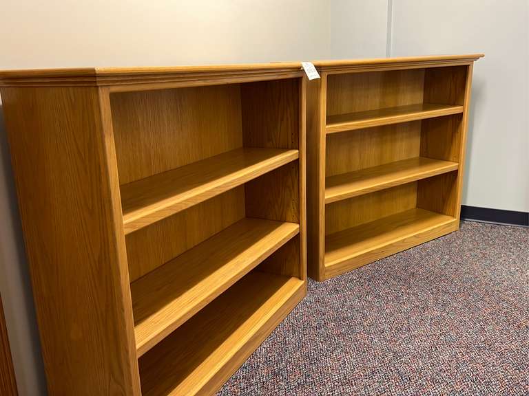 (2) Bookshelf Units Gavel Roads Online Auctions