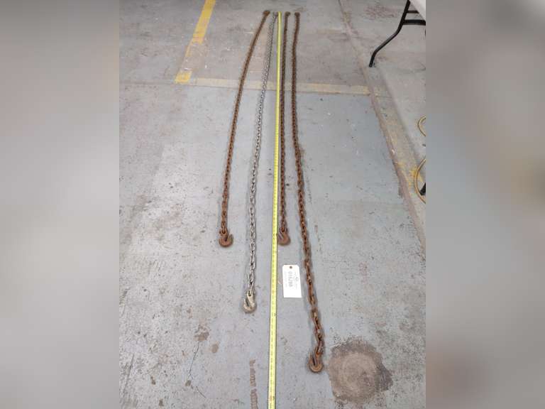 (4) Towing Chains with Hooks Gavel Roads Online Auctions