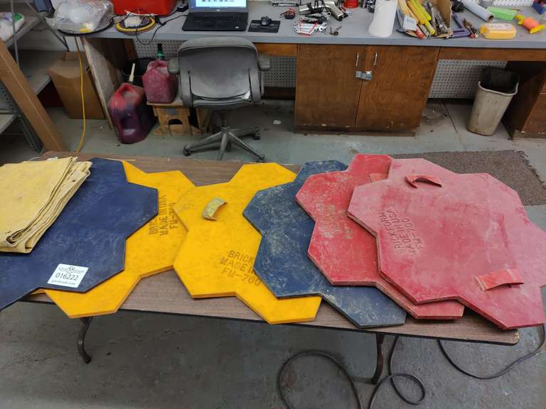 (6) Brickform FM700 Concrete Stamps Gavel Roads Online Auctions