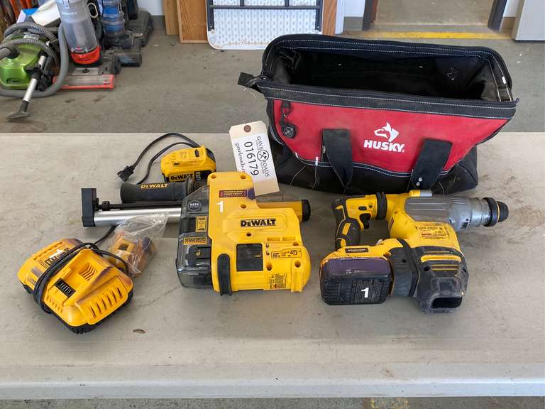 (1) Cordless DeWalt Brushless Hammer (1) DeWalt Dust Extraction System