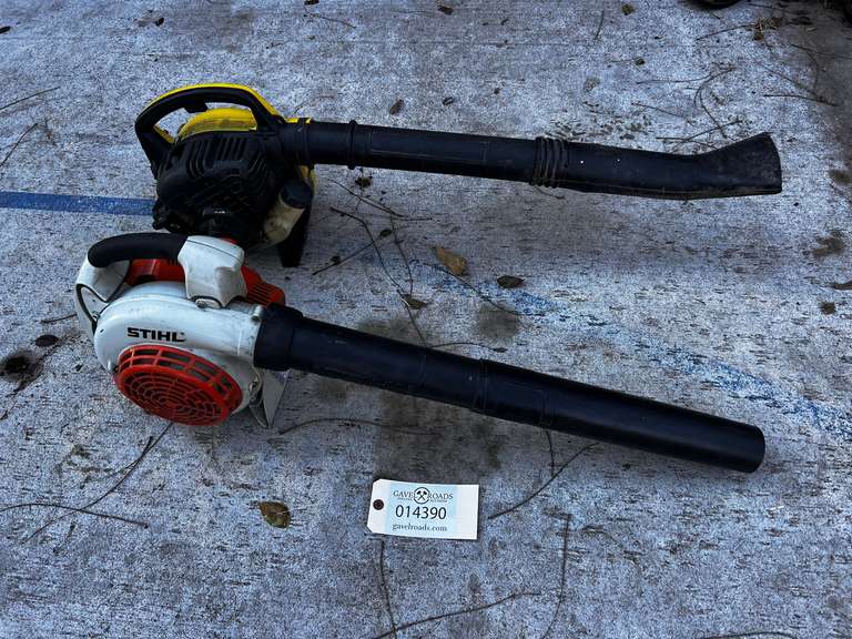 (1) John Deere BH30 Leaf Blower & (1) Stihl BG86 Leaf Blower Gavel