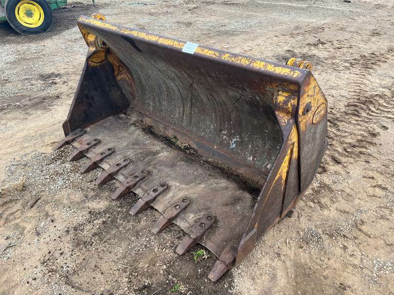 7ft 4in1 Clamp Bucket Gavel Roads Online Auctions