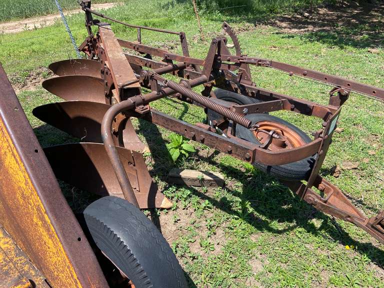 4 Bottom Plow Gavel Roads Online Auctions