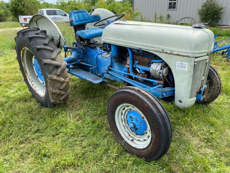 1940 Ford 9N Tractor Gavel Roads Online Auctions