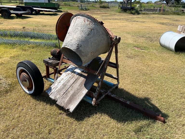 Trailer Mounted Cement Mixer Gavel Roads Online Auctions