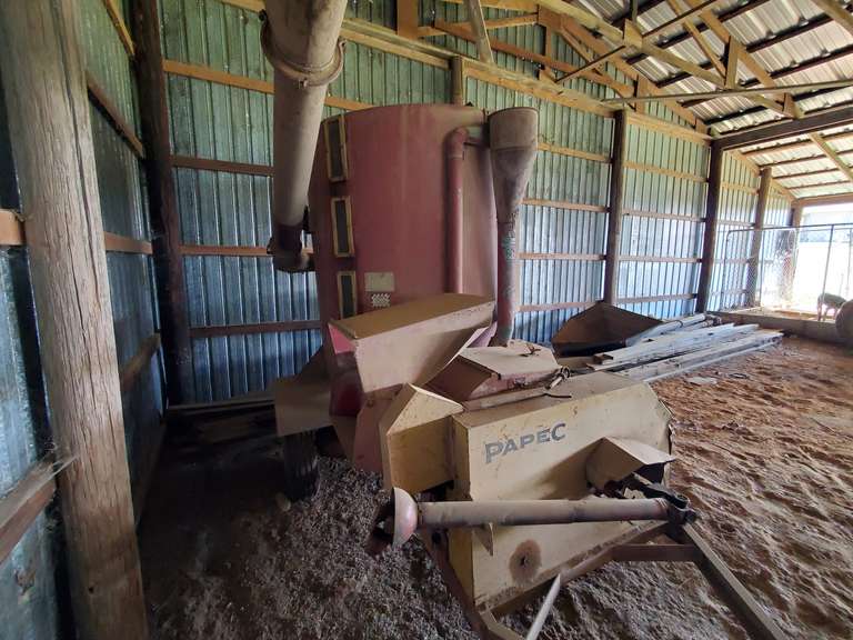PAPEC 870 Feed Grinder Mixer Gavel Roads Online Auctions