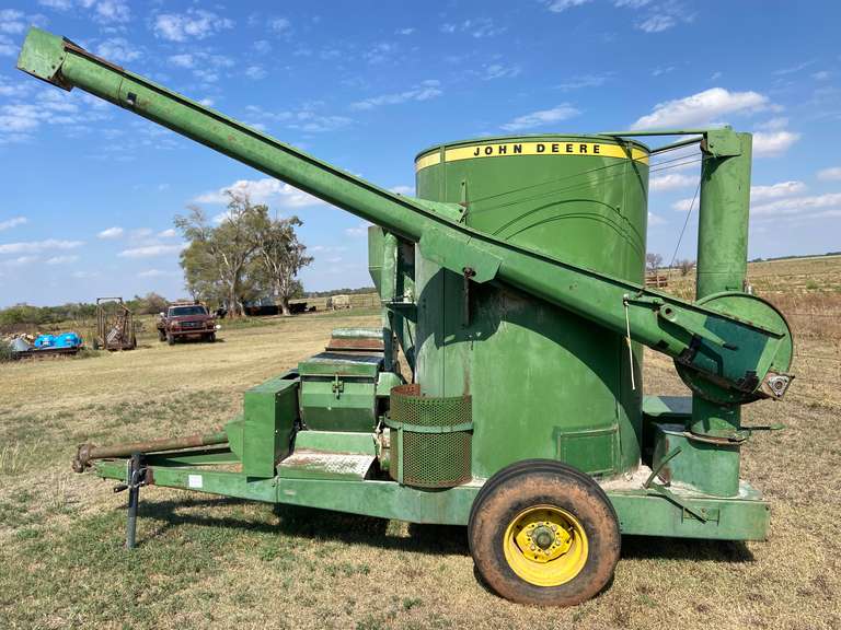 John Deere 700 Mixer/Grinder Gavel Roads Online Auctions