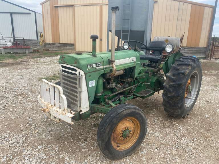 1964 Oliver 550 Tractor Gavel Roads Online Auctions