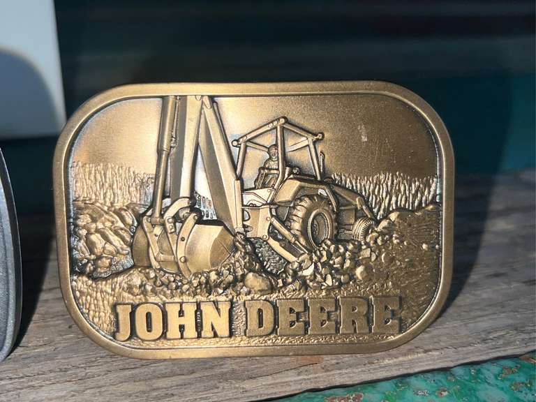 (4) John Deere Belt Buckles Gavel Roads Online Auctions