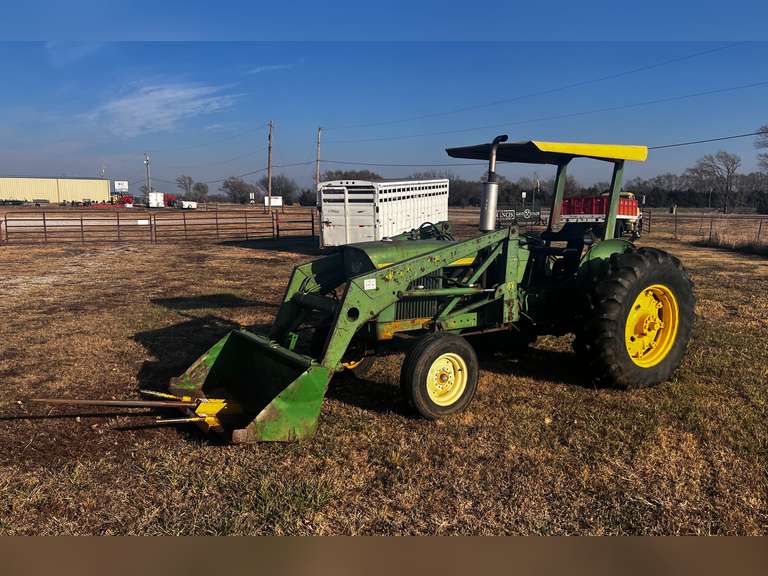 John Deere 2020 Tractor w/ Loader Gavel Roads Online Auctions