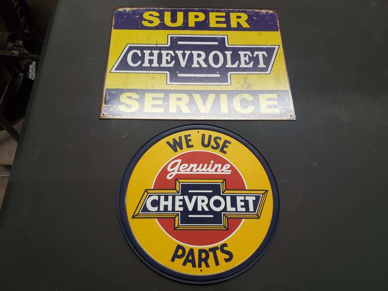 (2) Reproduction Chevrolet Signs Gavel Roads Online Auctions