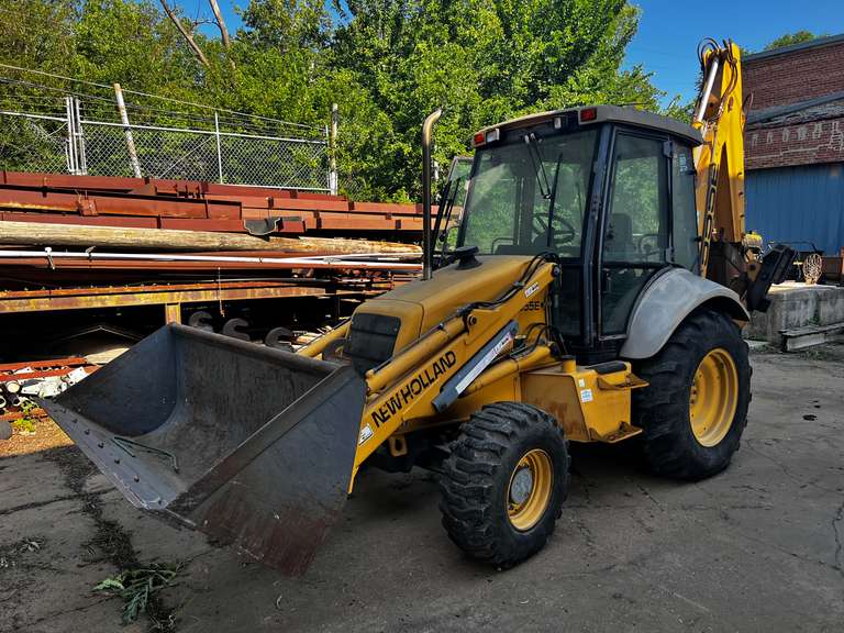 New Holland 555E Backhoe Loader Gavel Roads Online Auctions