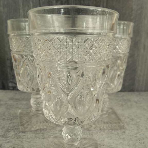 Lot of 5 Vintage Pressed Glass Drinking Glasses GC5 Auctions