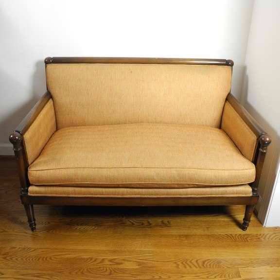 Super Cute Small Vintage Sofa / Loveseat GC5 Auctions