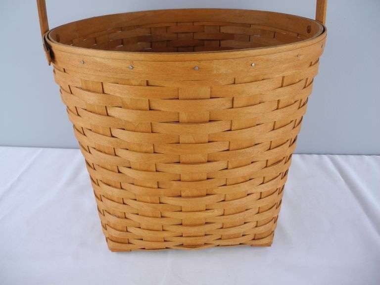 1990 Longaberger Large Basket with Handle GC5 Auctions