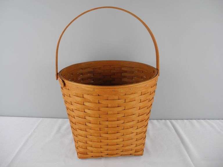 1990 Longaberger Large Basket with Handle GC5 Auctions