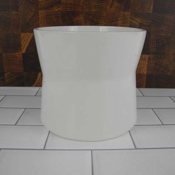 Ikea "Kapa" White Ceramic Planter GC5 Auctions