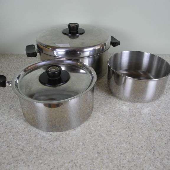 Trio of Revere Ware Copper Core Pots 2 w/ Lids GC5 Auctions