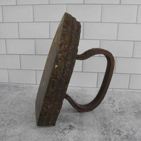 Cool Estate Auction with Guitars, Keyboards and More