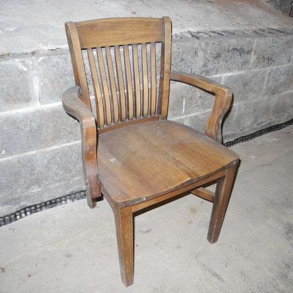 Vintage Wooden Arm Chair - GC5 Auctions