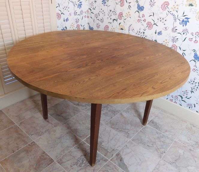 Large Round Vintage Kitchen Table GC5 Auctions