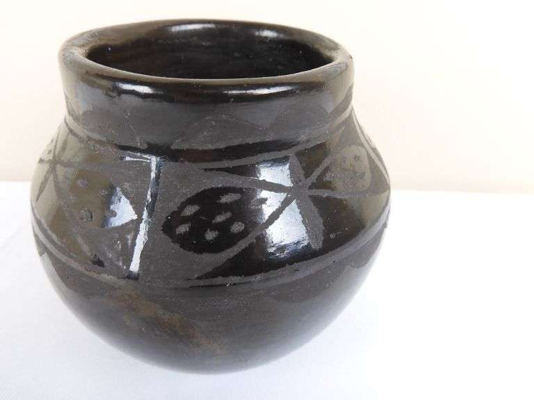 Signed Pottery Dora Pacheco Santo Domingo Pueblo Vase GC5 Auctions