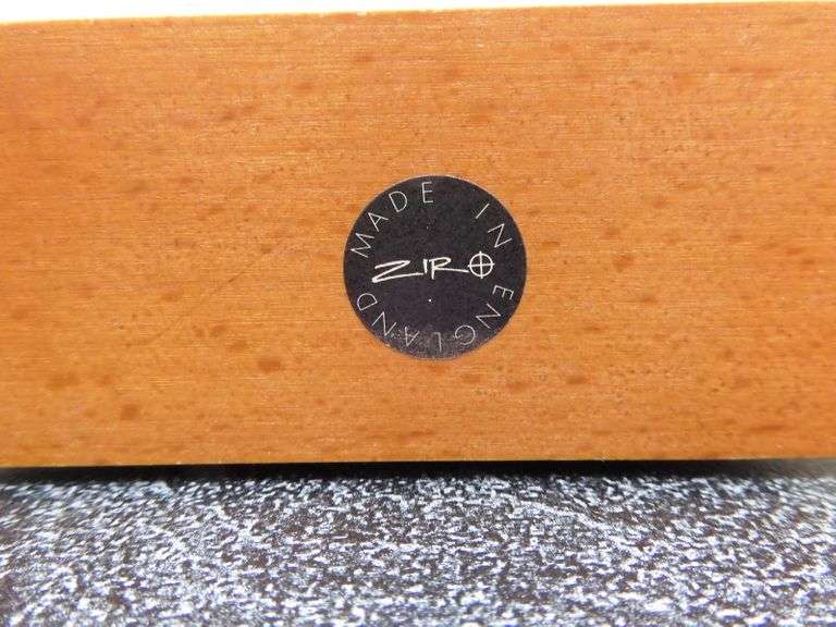 Wood Ziro Desk Clock - Made in England - GC5 Auctions