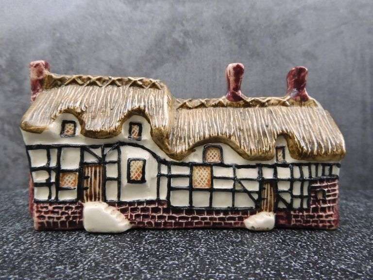 Vintage John Putnam's Heritage Houses Anne Hathaway's Cottage