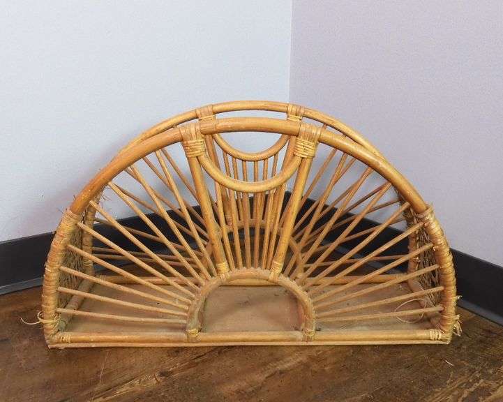 Vintage Wicker Magazine Holder GC5 Auctions