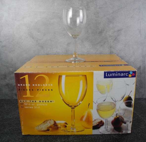 Lot of 12 Luminarc Wine Glasses in Box 1 GC5 Auctions