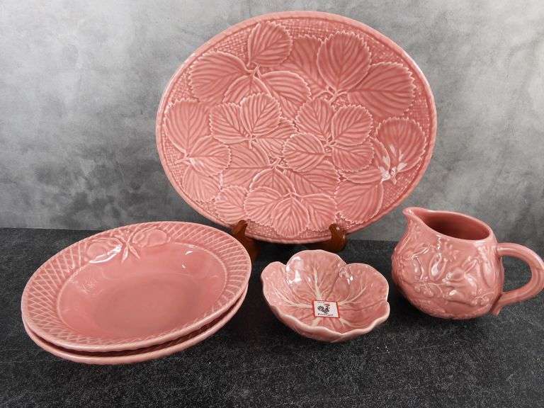 Grouping of Bordallo Pinheiro Dishes with Bowls and Creamer - Made in ...