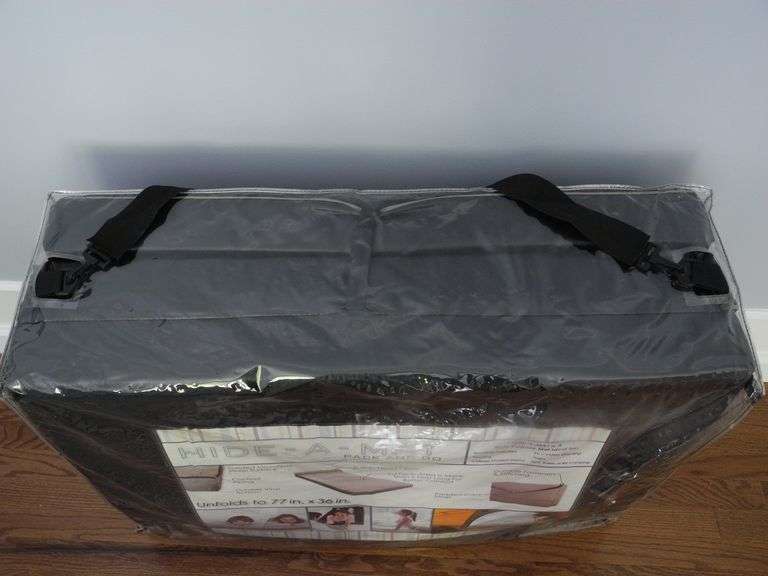 Hide a Mat Pack And Go Floor Activity Sleep Mat In Package GC5 Auctions hide-a-mat-pack-and-go-floor-activity-sleep-mat-in-package-gc5-auctions