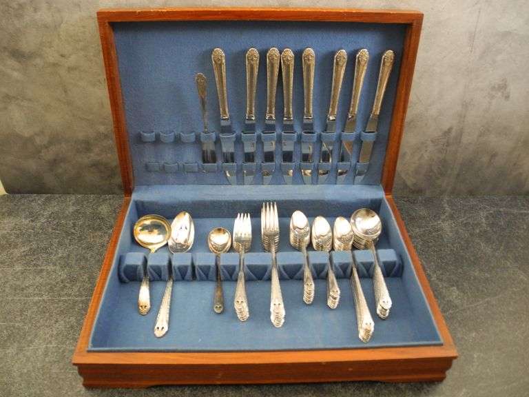 Vintage 60 Piece Set of International Silver Company "Lovely Lady