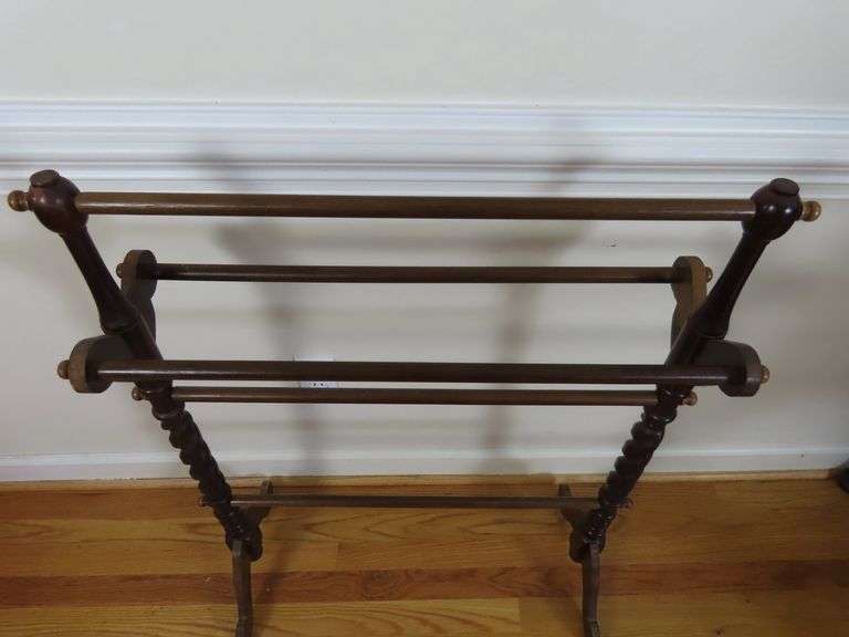 Vintage Quilt Rack GC5 Auctions