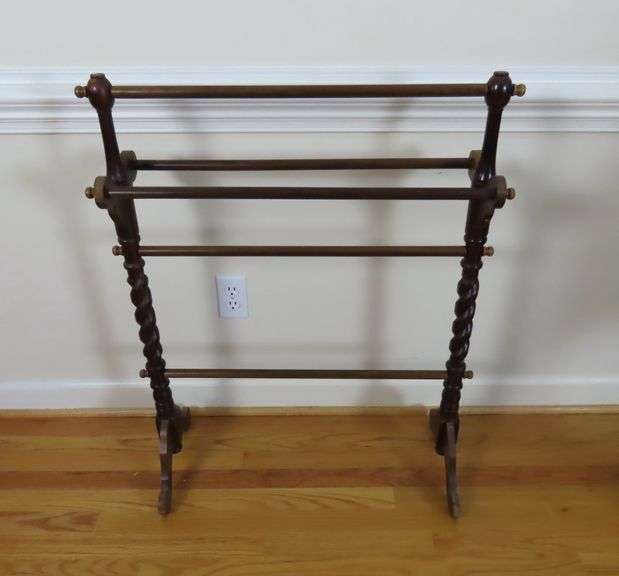 Vintage Quilt Rack GC5 Auctions