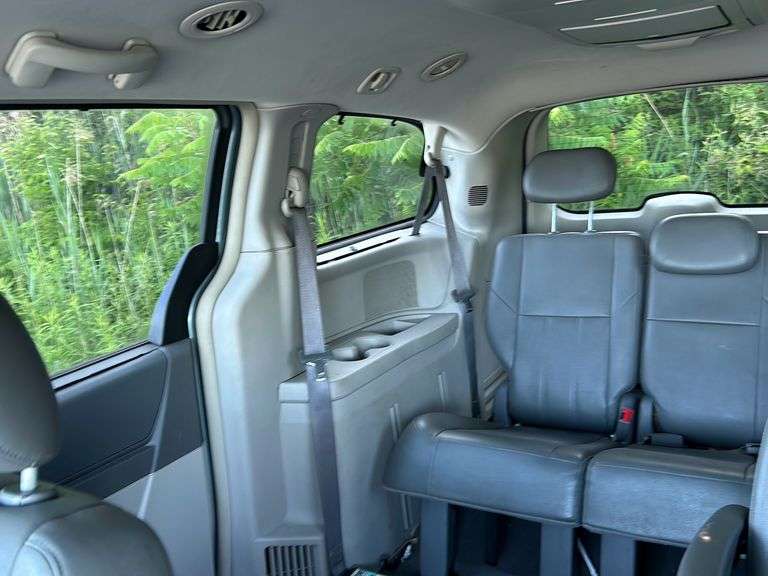 2008 CHRYSLER Town and Country Touring/Signature 2A8HR54P18R730619 MIW-2423-0218-MI