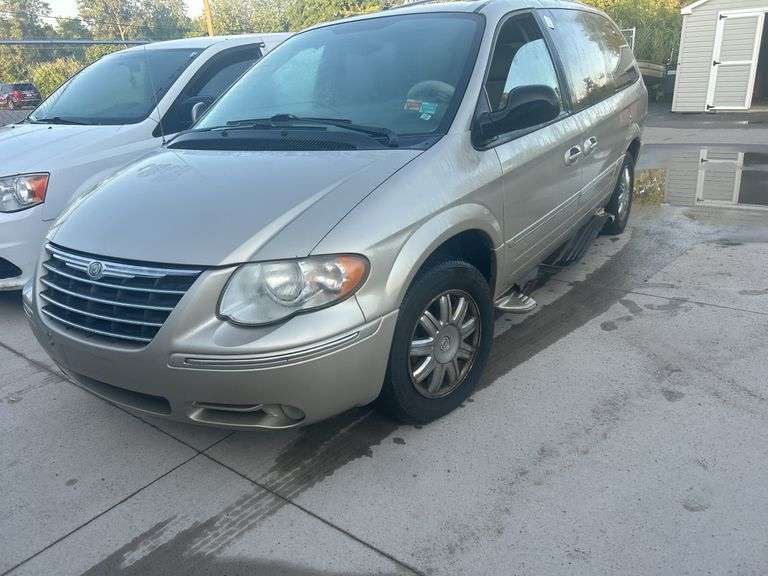 2006 CHRYSLER Town and Country Limited 2A8GP64L16R884796 VMI-2426-1348-MI
