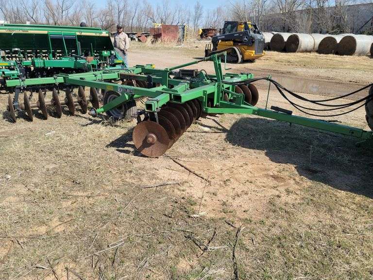 Frontier DH1612 Disc Harrow 12' Great Plains Auction