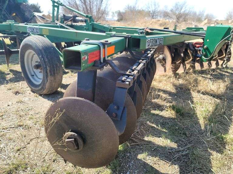 Frontier DH1612 Disc Harrow 12' Great Plains Auction