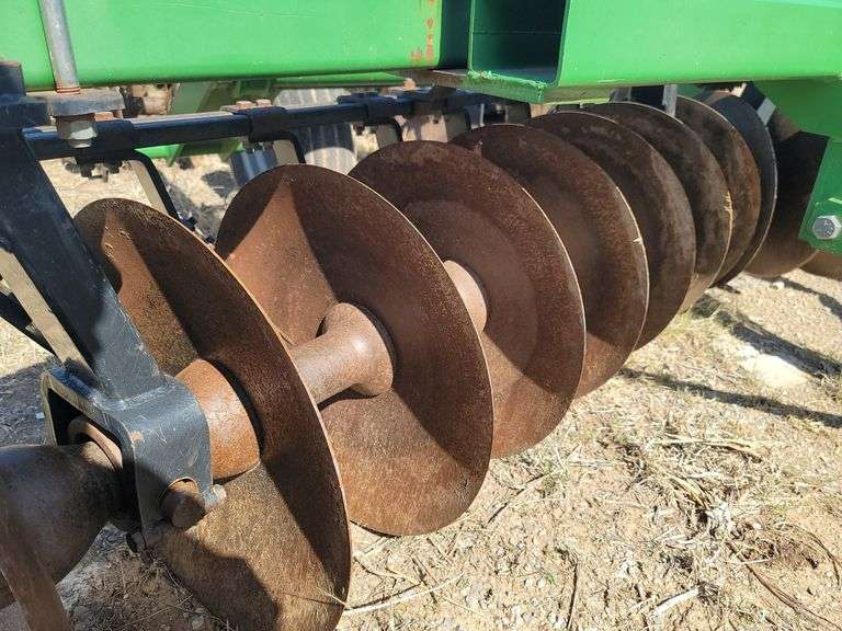 Frontier DH1612 Disc Harrow 12' Great Plains Auction
