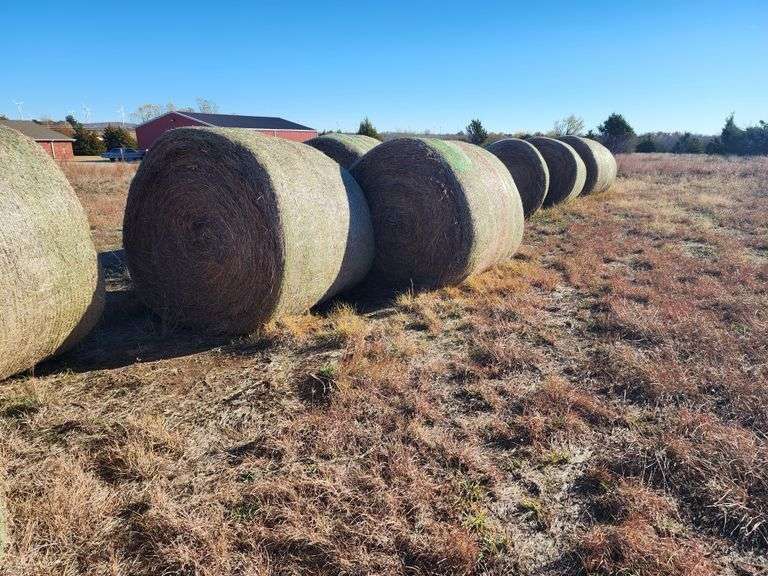 5x5 Native Prairie Hay Round Bales Great Plains Auction