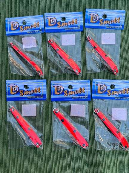 DB Smelts Fishing Lures - Gregg Auctions
