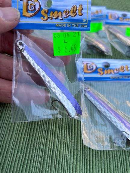 DB Smelt Fishing Lures - Gregg Auctions