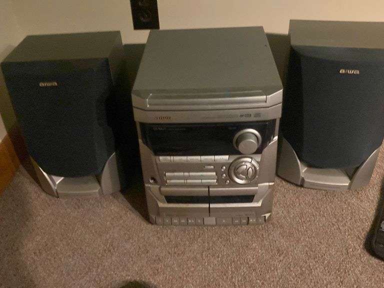 Awia stereo system Gregg Auctions