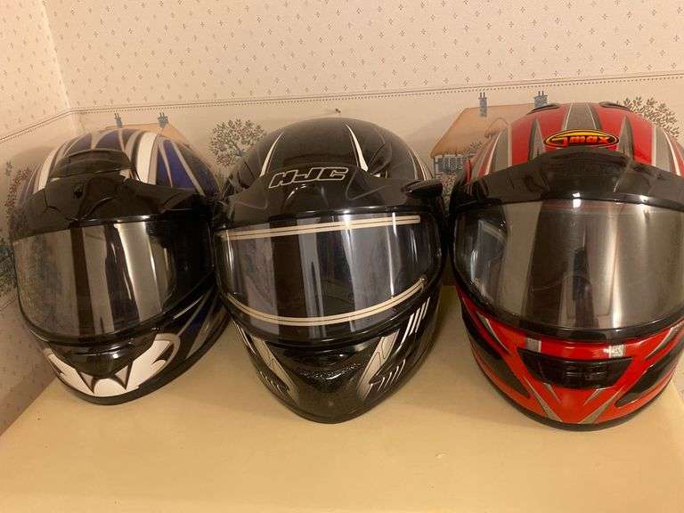 Snowmobile helmets Gregg Auctions