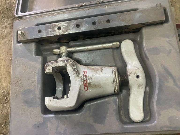 Ridgid flaring tool + sm. Flare set Gregg Auctions