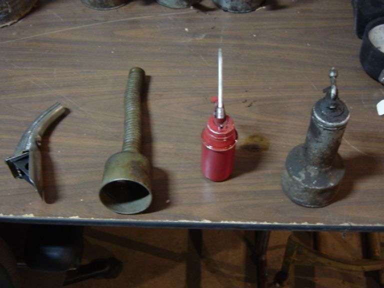 OIL ACCESSORIES Gregg Auctions