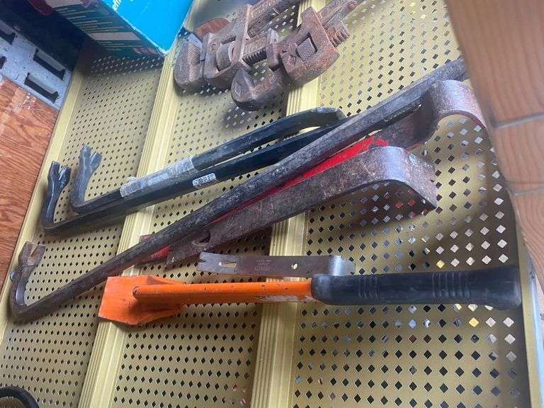 Pry bars Gregg Auctions